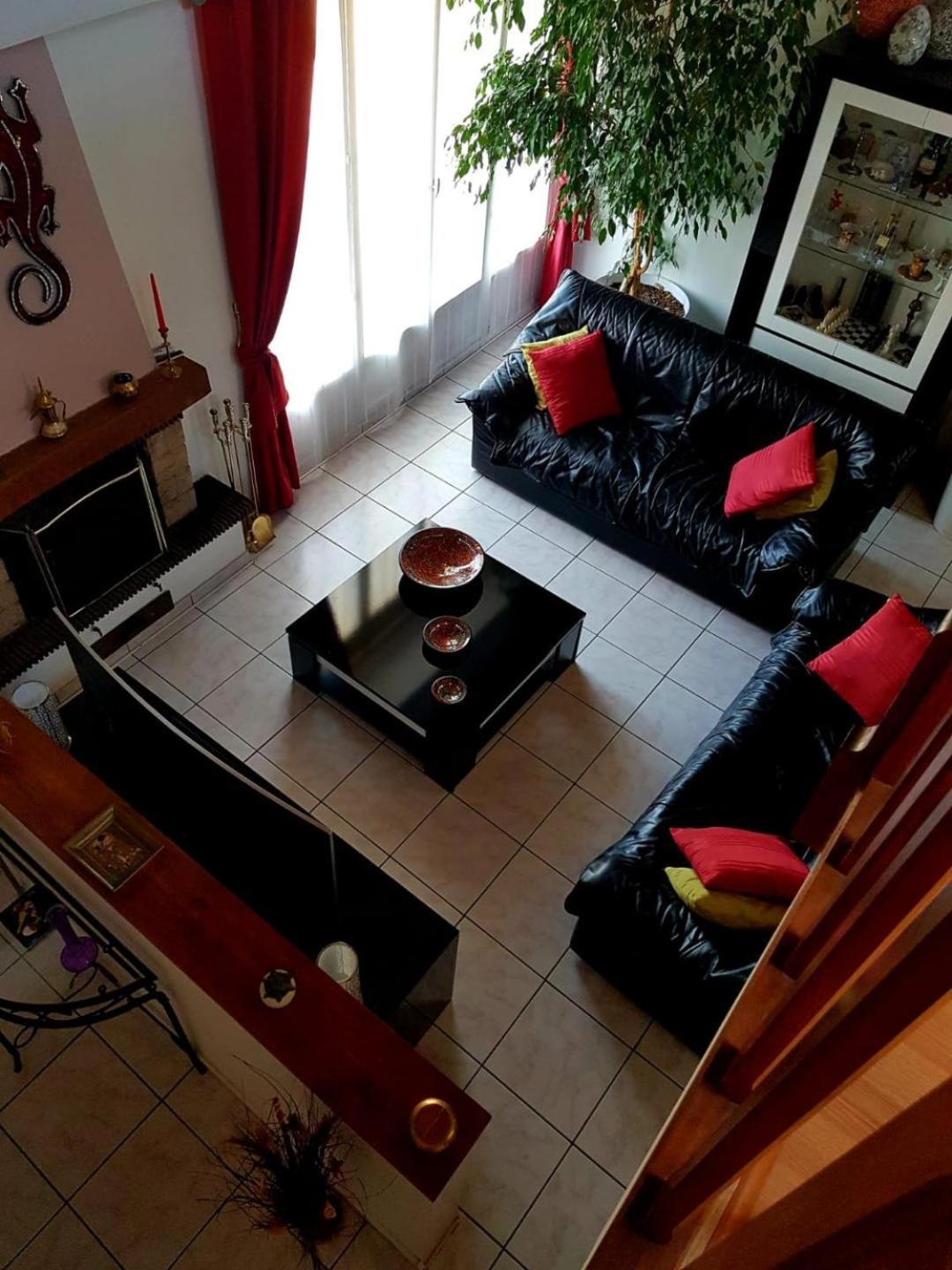 Chez Maryna Panzió Longpont-sur-Orge Kültér fotó